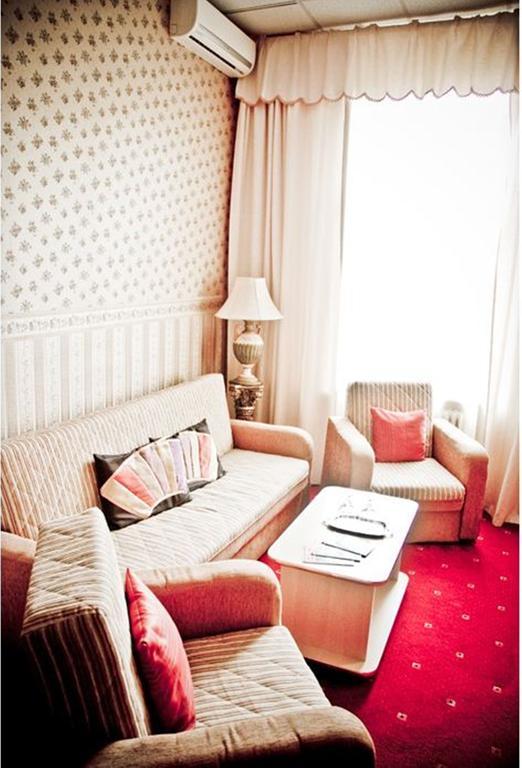 Hotel Arad Rum bild